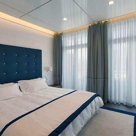 Yacht Club Marina Di Loano Hotel Exterior photo