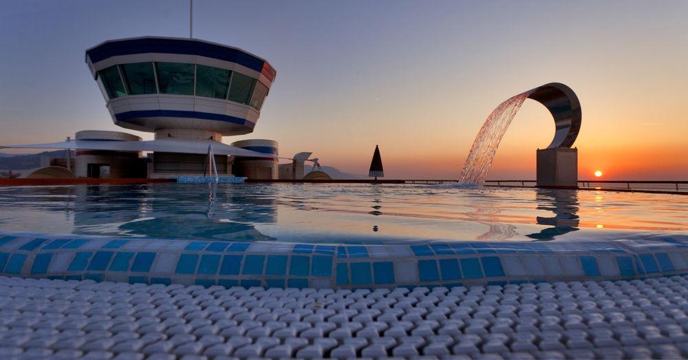 Yacht Club Marina Di Loano Hotel Exterior photo